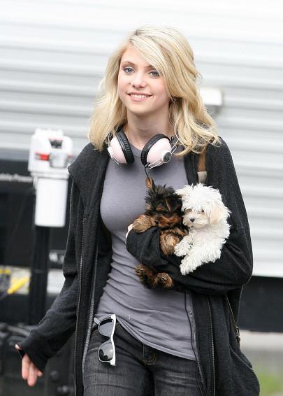 Taylor momsen pisici