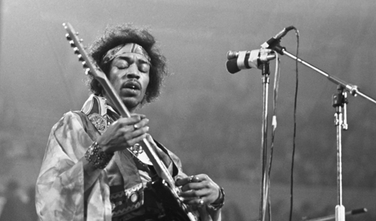 60-jimi-hendrix